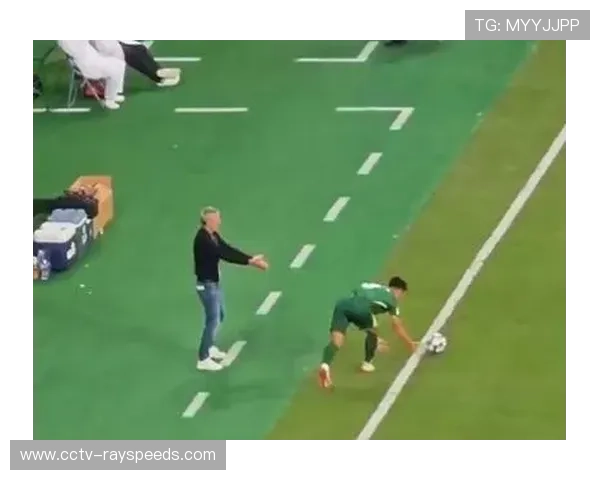 国安比赛因无VAR引发巨大争议 裁判多次判罚存疑引球迷热议