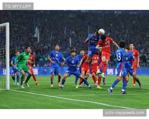 特写:洛里昂38岁队长勒莫内完成职业生涯第600次联赛出场